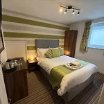 Delovely Hotel