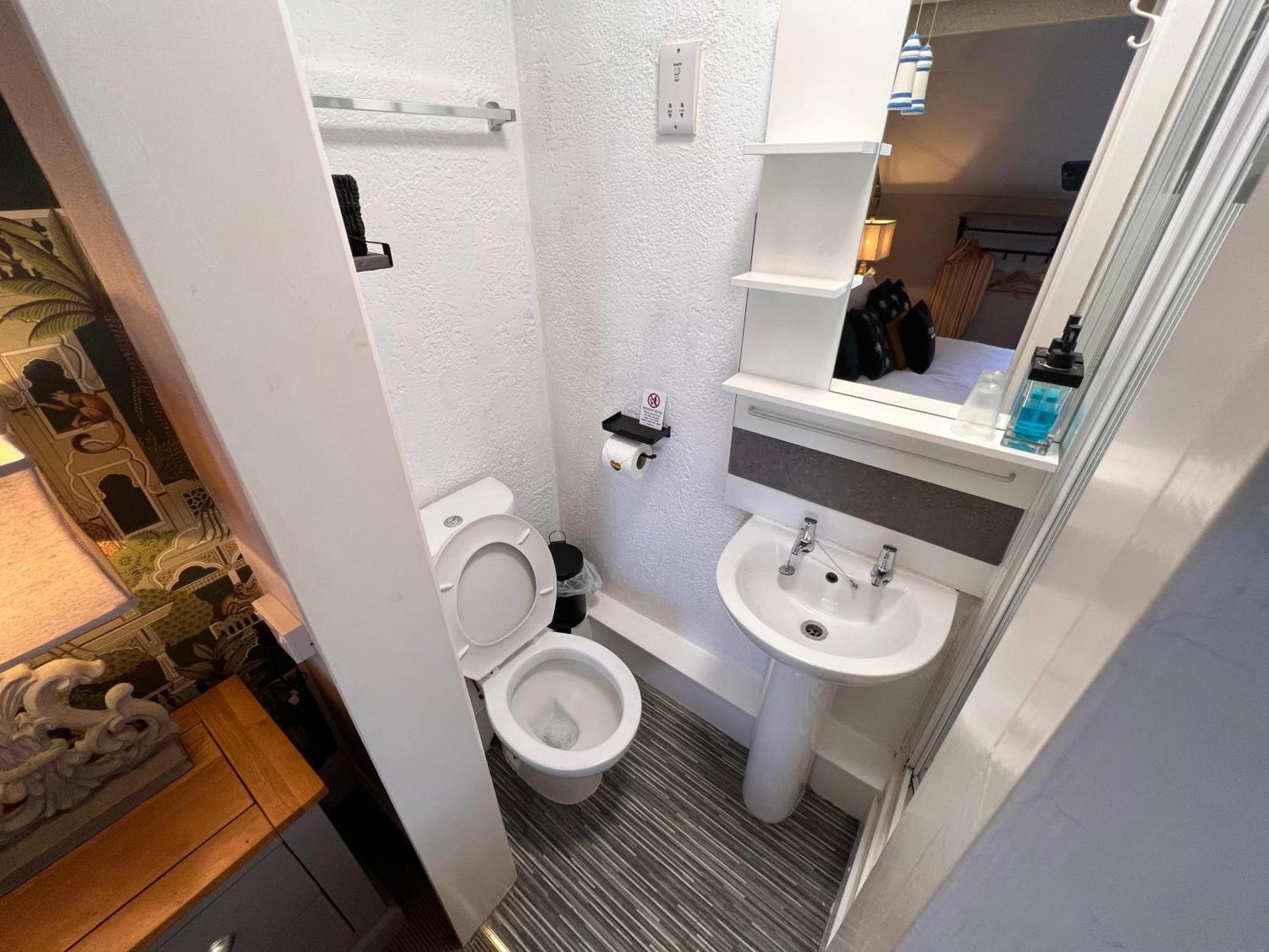 Bed & Breakfast Delovely 4*