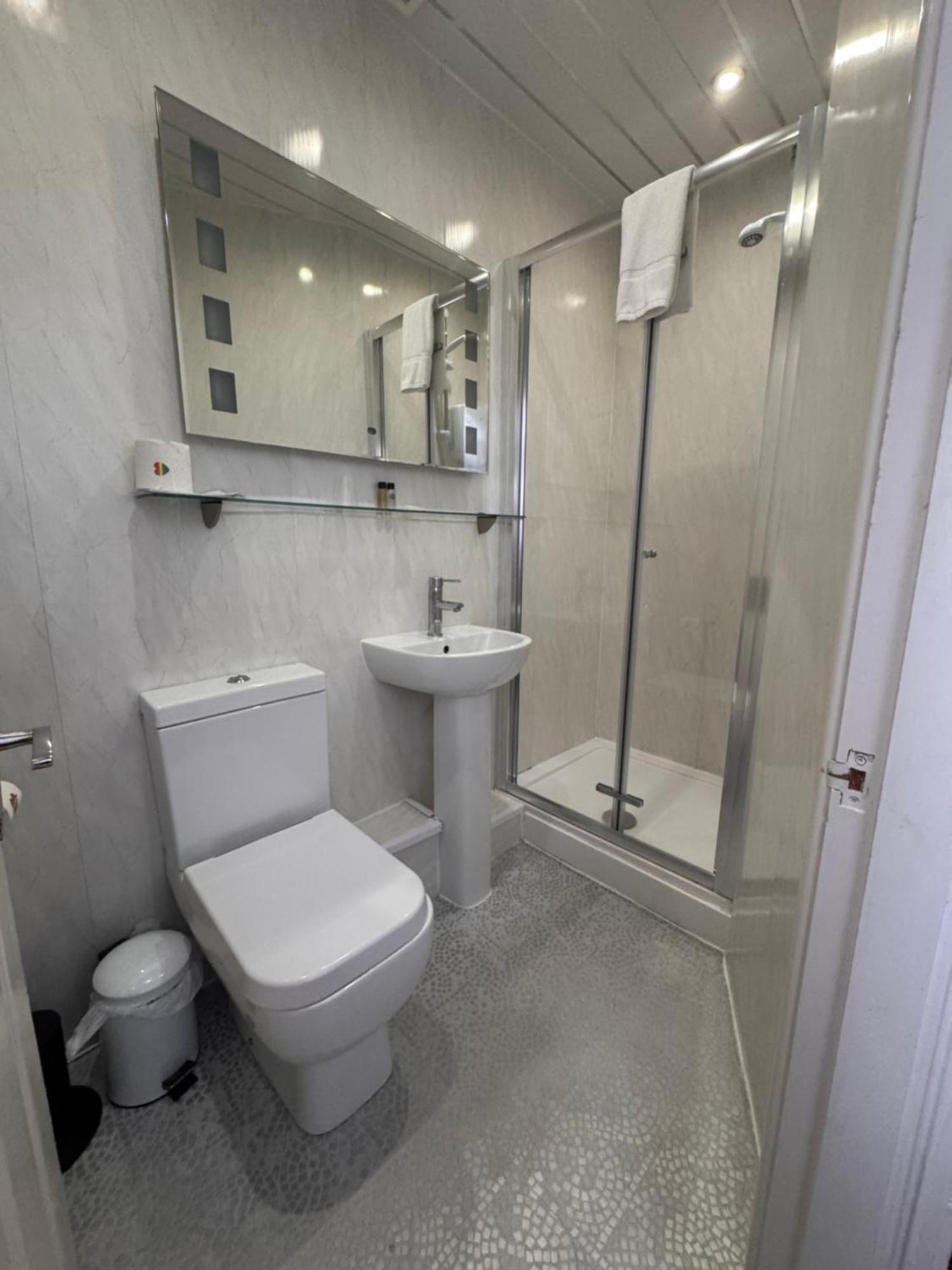 Delovely Bed & Breakfast 4*